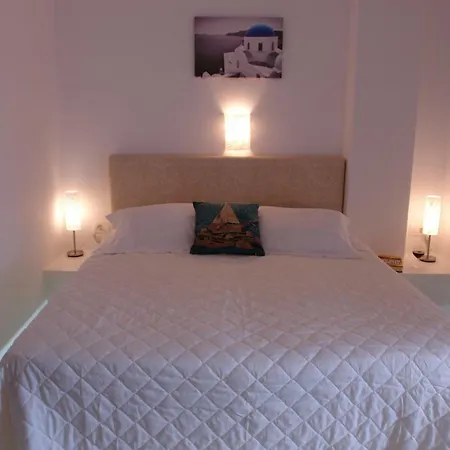 Kalipso Perissa (Santorini)